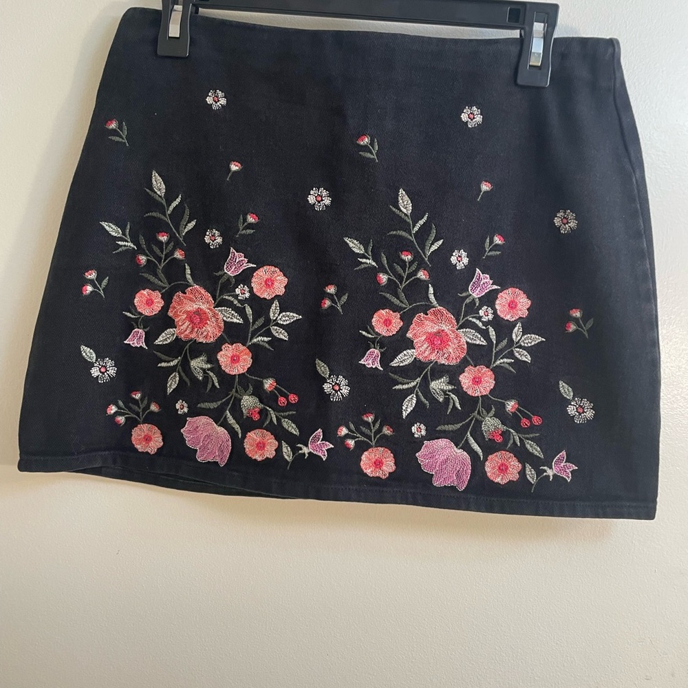 Black Floral Embroidered Mini Skirt